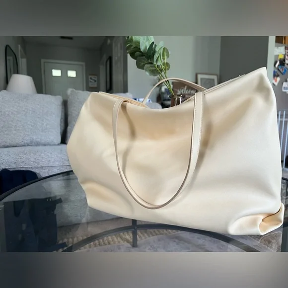 a new day pastel yellow tote - Picture 4 of 4